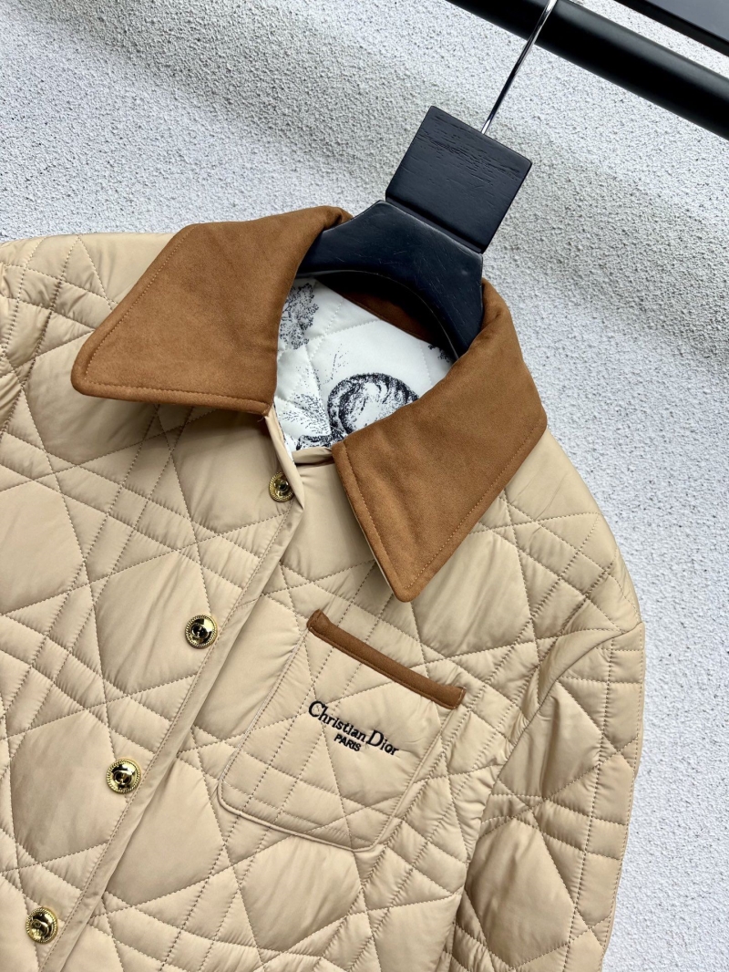 chr1st1an D10r outwear